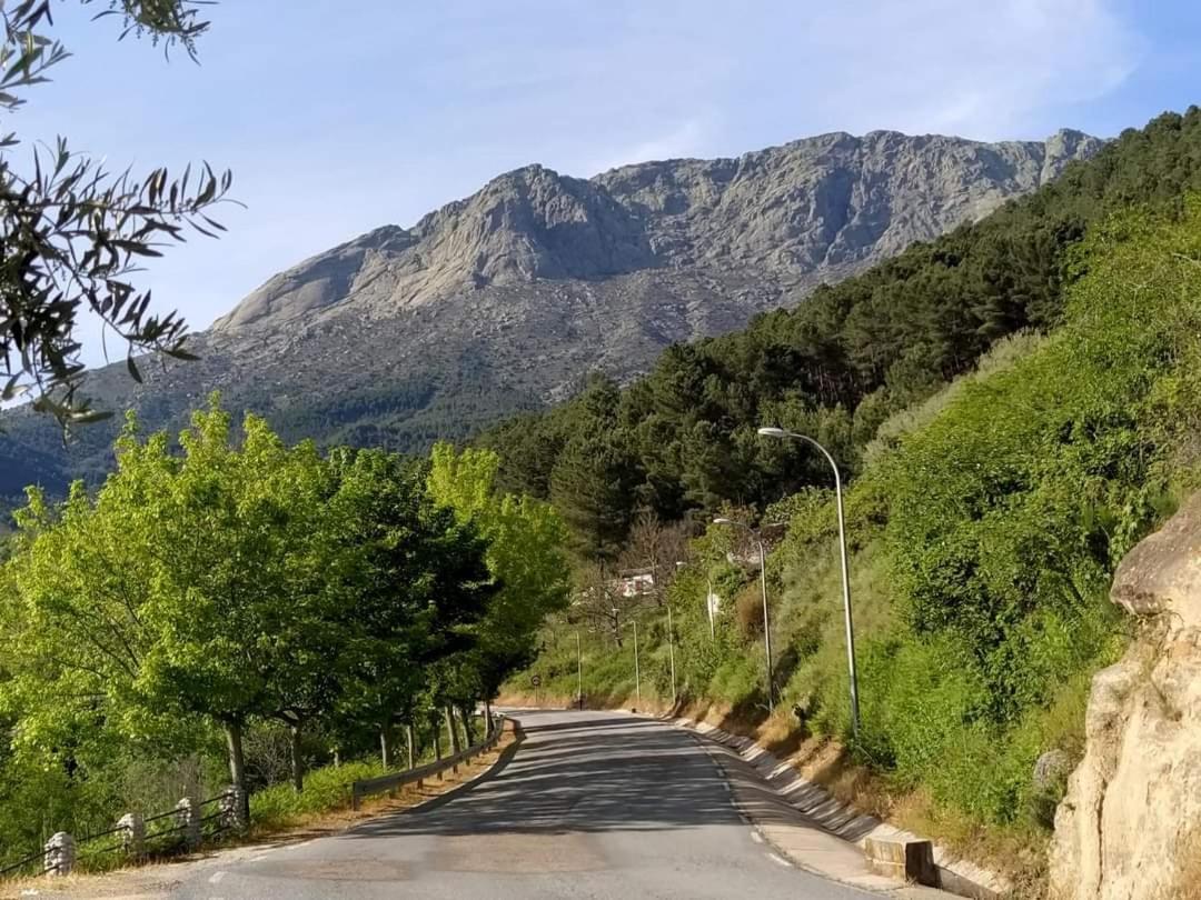 Triana Apartment Villarejo del Valle Екстериор снимка